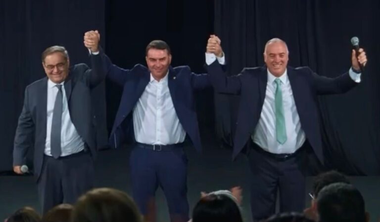Flávio Bolsonaro grava inserção com Álvaro Dias e Coronel Hélio e reforça discurso de segurança e combate à violência no RN